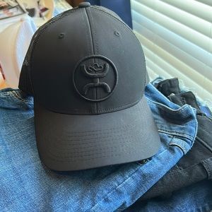 Unisex black on black Hooey hat